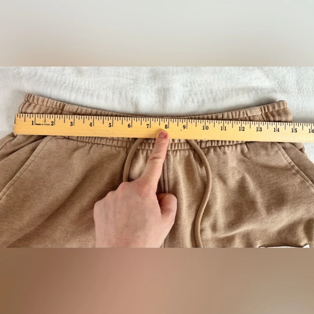 Jordan Essentials Men's Fleece Pants Hemp Brown Unisex Size Medium